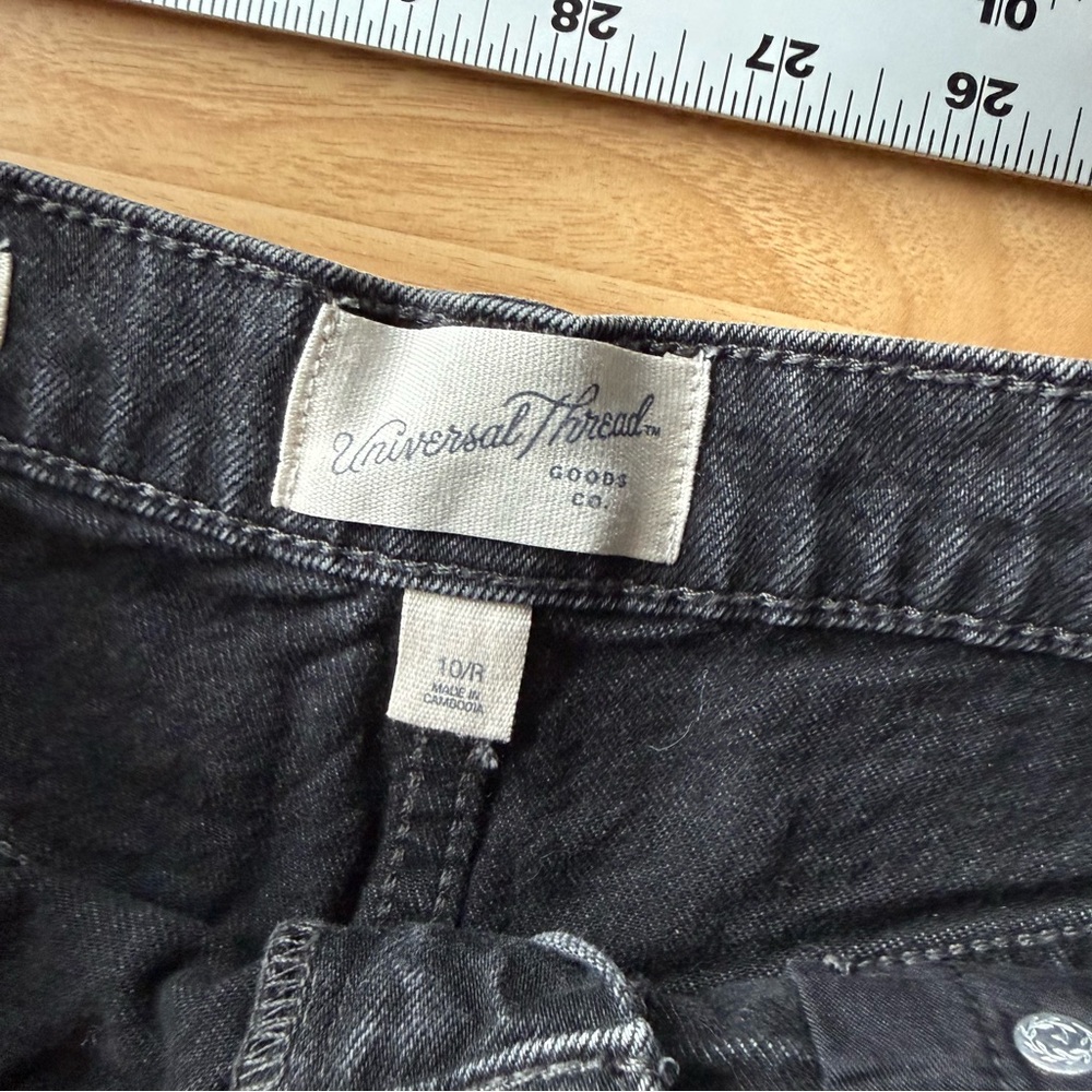 Women's Black‎ Denim 90s Cutoff Shorts - Picture 6 of 6
